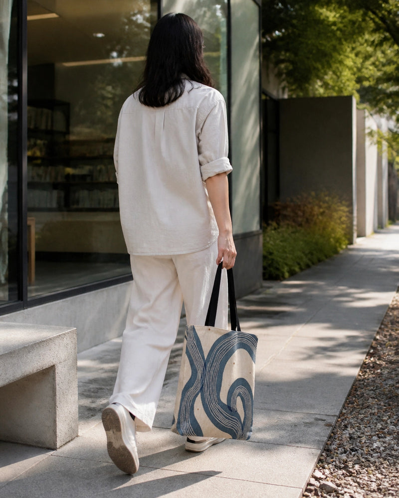 Drifting Path Tote